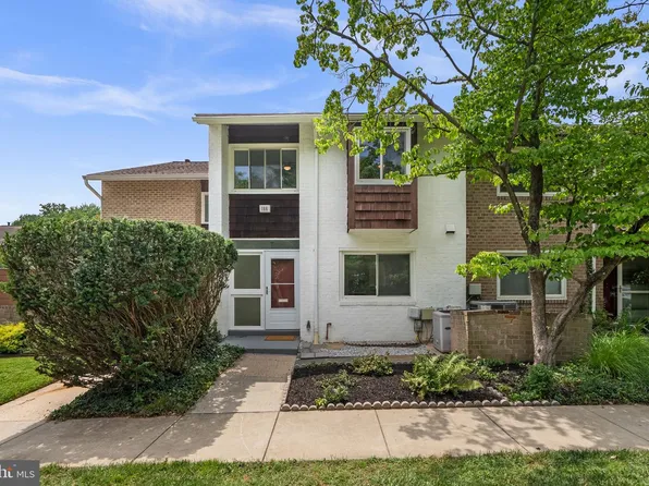 166 New Mark Esplanade, Rockville, MD 20850