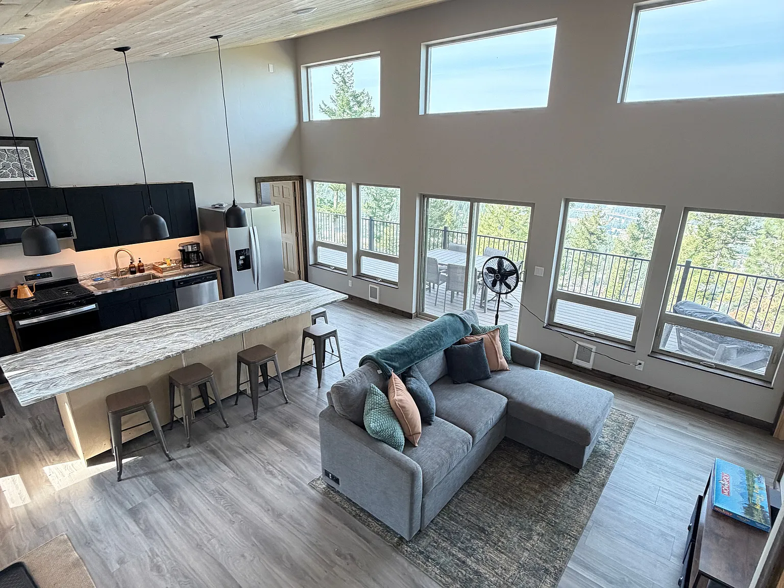 2 bed, $4,000 — Photo 3