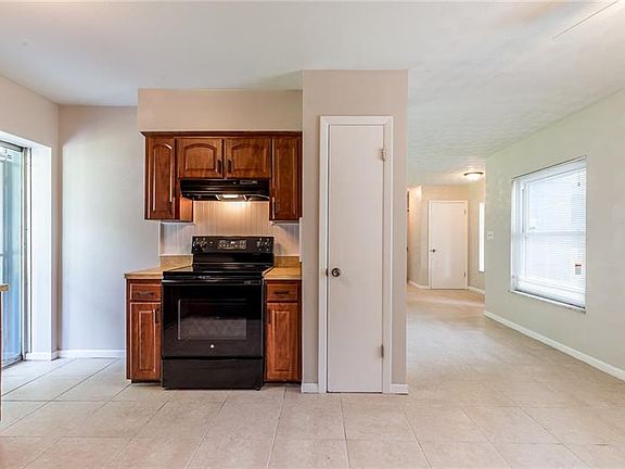 5th image of 5827 58th Street Ct
