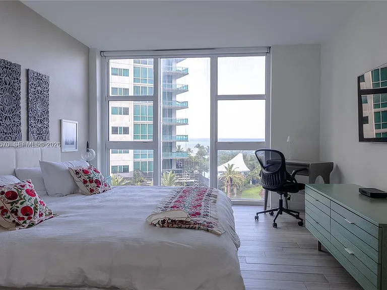 10275 Collins Ave #634 — Photo 30