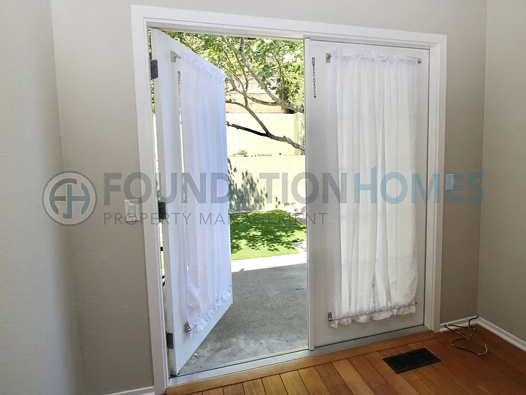 12 Perry Walk — Photo 11