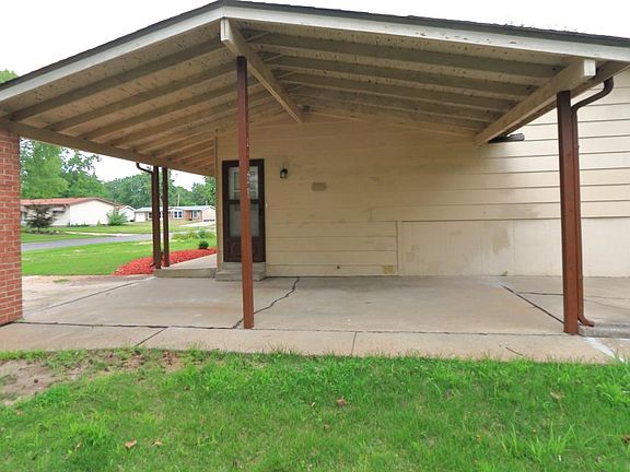 2nd image of 2370 Liberty Dr