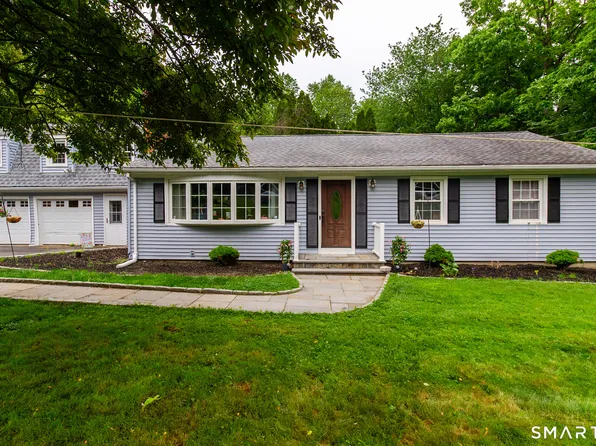 23 Great Neck Road, Trumbull, CT 06611