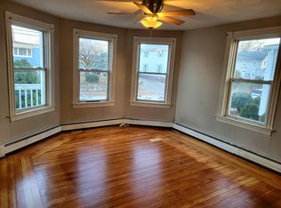 275 Magnolia St #1, Cranston, RI 02910