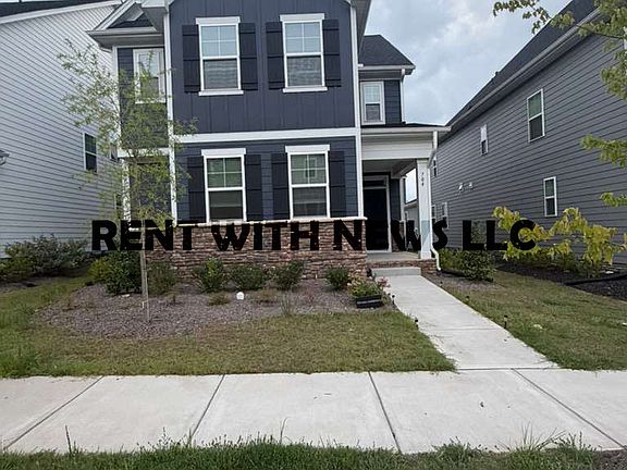 2nd image of 704 Longleaf Grove Ln