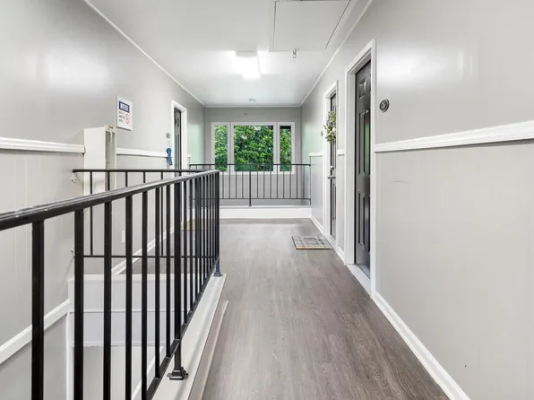 Winthrop Apartments, 204 Jackson St Unit B10, Newnan, GA 30263