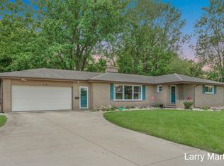 112 126th Ave, Wayland, MI 49348