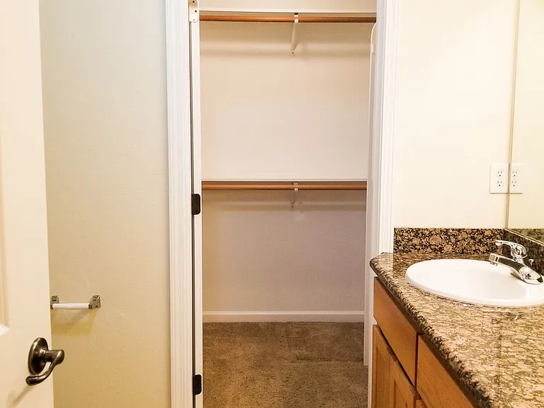 2505 Corona Ave #A — Photo 8