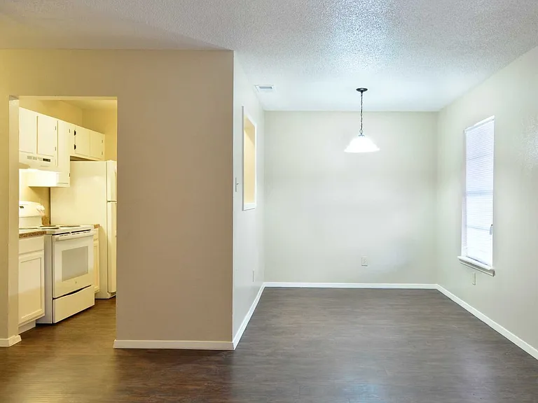 Crossings Apartments — Photo 11