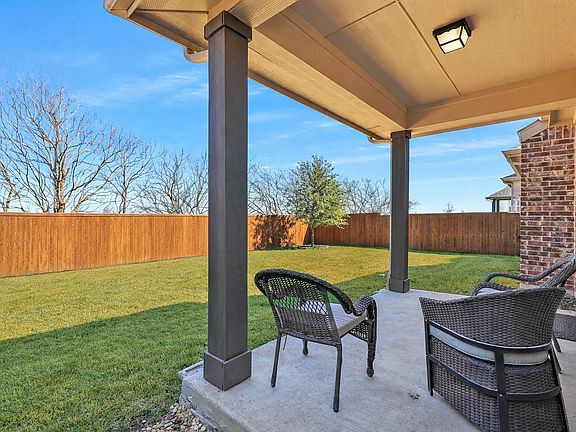 2nd image of 3013 Spring Creek Trl