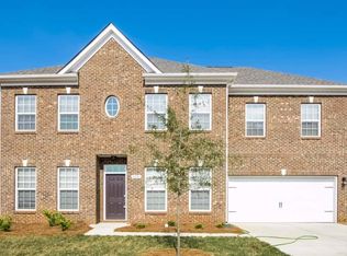 5228 Auburn Hill Ln, Charlotte, NC 28269