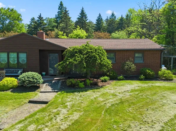1490 Hawleyton Rd, Binghamton, NY 13903