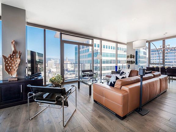 5th image of 38 N Almaden Blvd Unit 1623