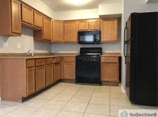 7840 S Yates Blvd APT 2B, Chicago, IL 60649