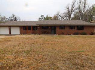 2602 Chateau Dr, Norman, OK 73069