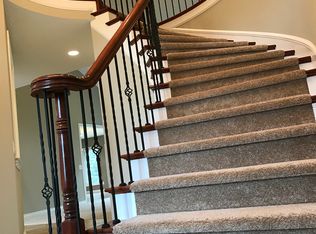 1526 Clear Creek Dr, Rochester Hills, MI 48306