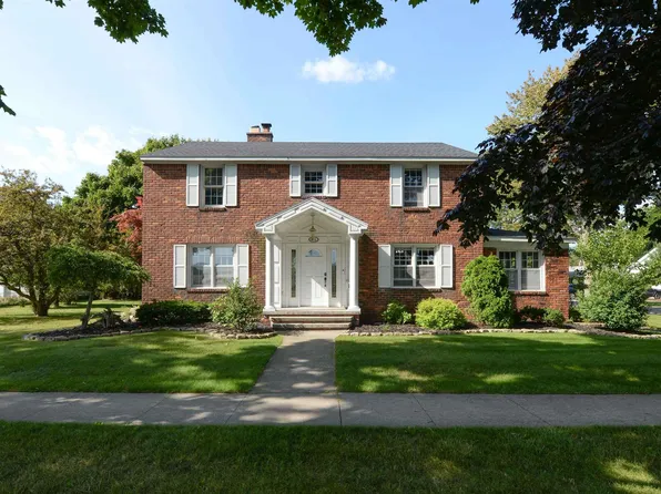 611 E Bay St, East Tawas, MI 48730