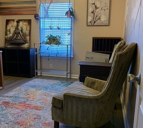 4th image of 501 Chinquapin Pl