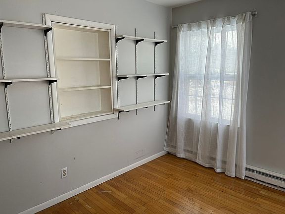 2nd image of 119 Birchwood Dr