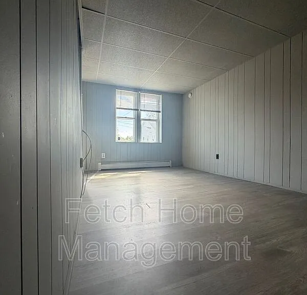 422 Hillside Ave — Photo 2