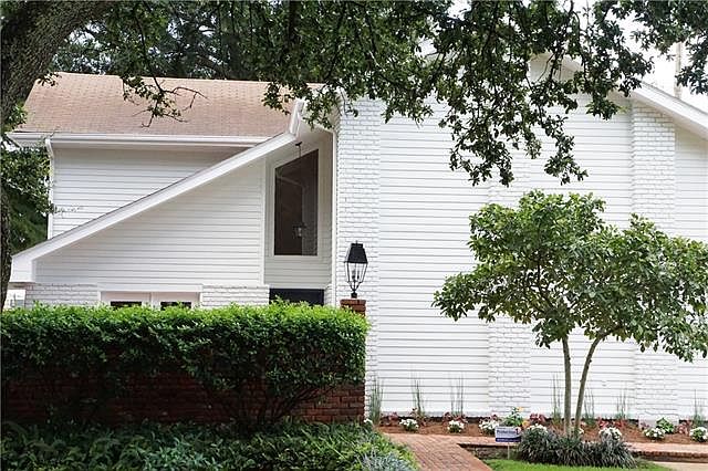 1st image of 3416 Tolmas Dr
