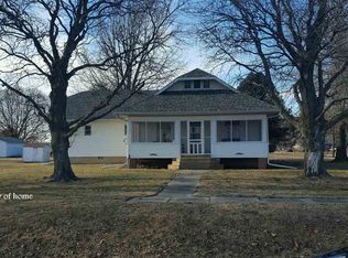 701 Kansas Ave, Nemaha, NE 68414