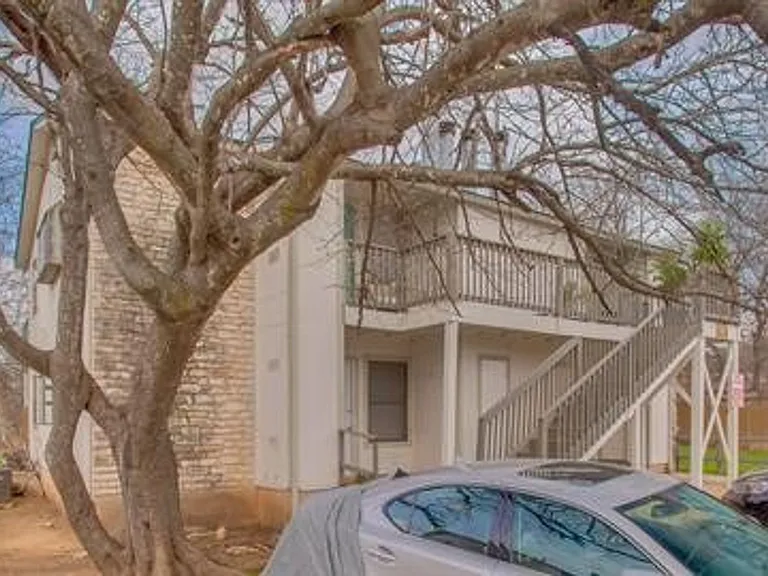 2310 Rachael Court — Photo 3