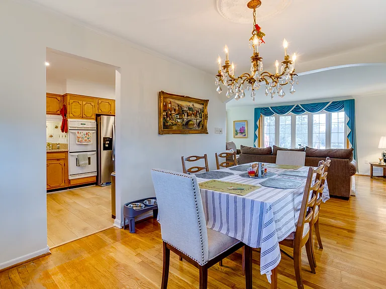 9215 Cherrytree Dr — Photo 18