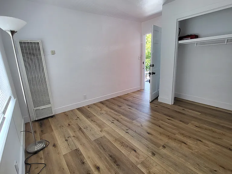1324 Addison St #8 — Photo 4