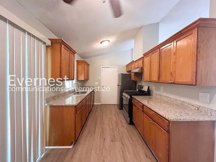 2510 Corner Shoals Dr — Photo 5