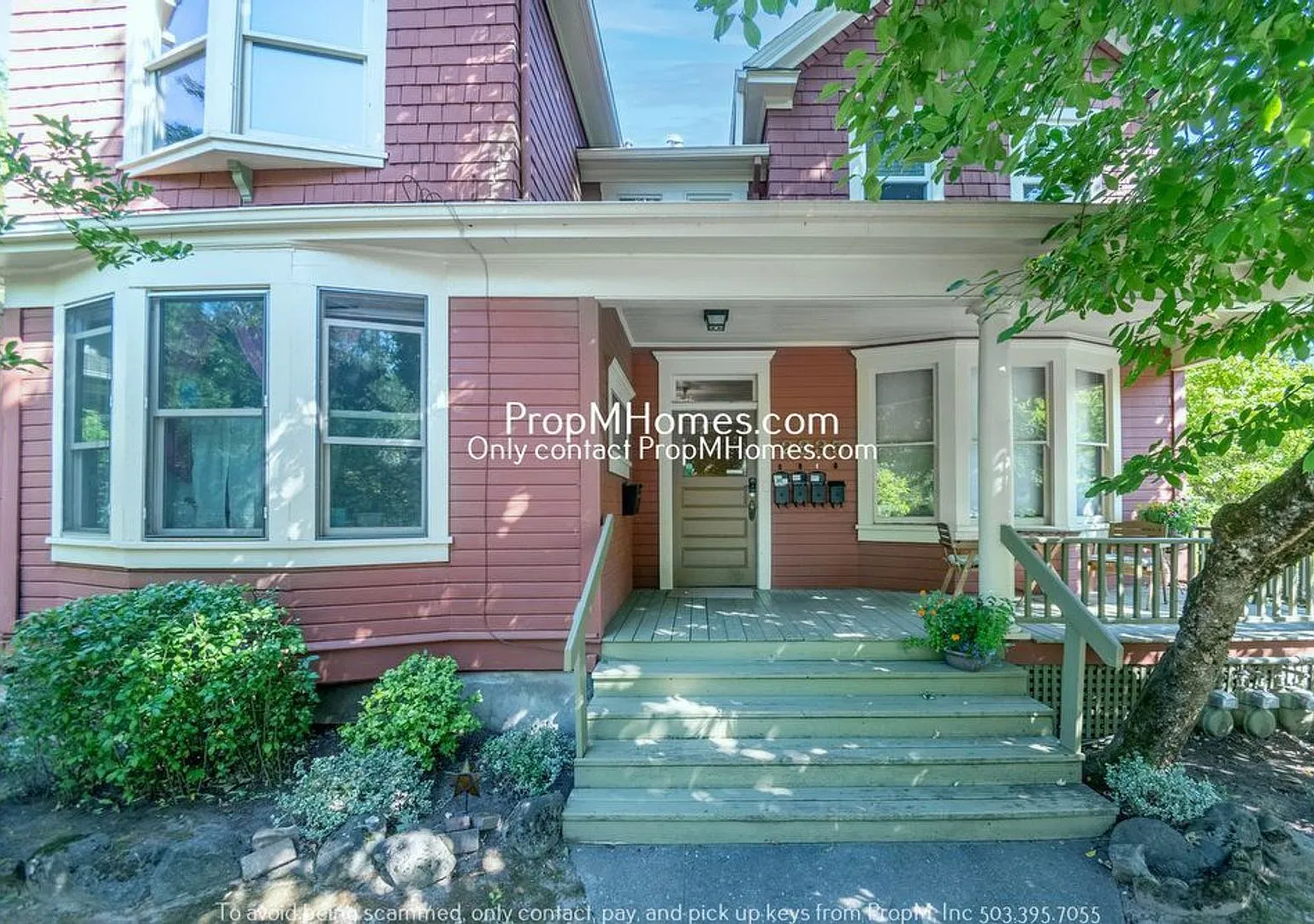 2835 SE Yamhill Street — Photo 2