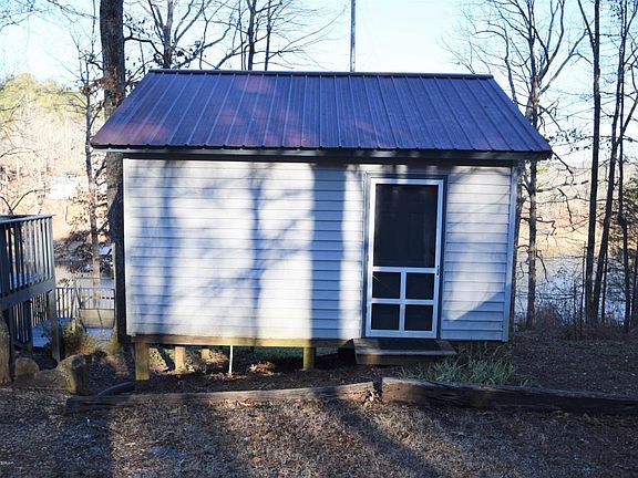 Image 5: Bunkhouse