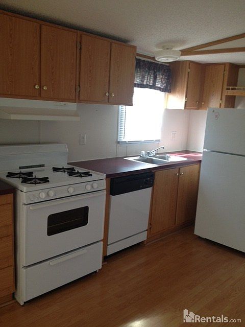 2nd image of 905 E 3rd Ave Lot 8