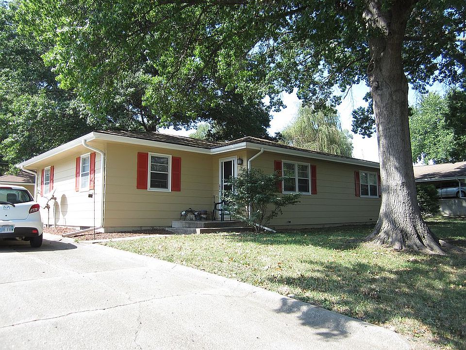1st image of 208-210 S 16th St