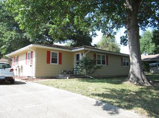 208-210 S 16th St, Leavenworth, KS 66048