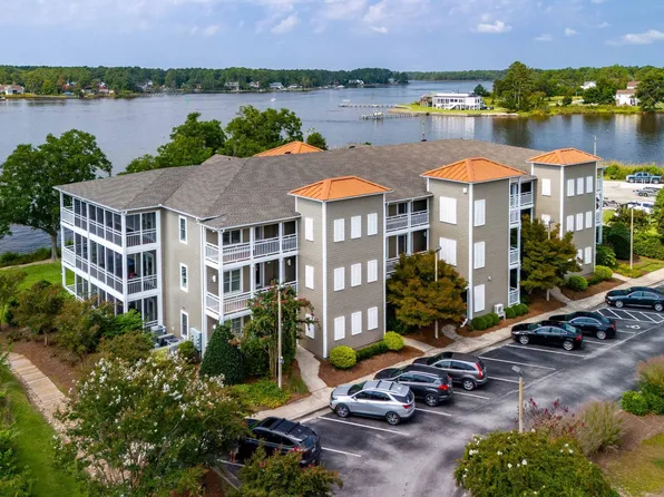 300 Midyette Street #A15, Oriental, NC 28571