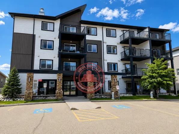 3353 16a Ave NW #211, Edmonton, AB T6T 0V4