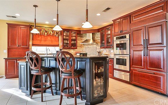 5th image of 33149 Fairway Dr