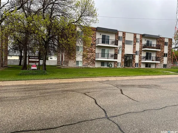 319 8th AVENUE SW, Biggar, SK S0K 0M0