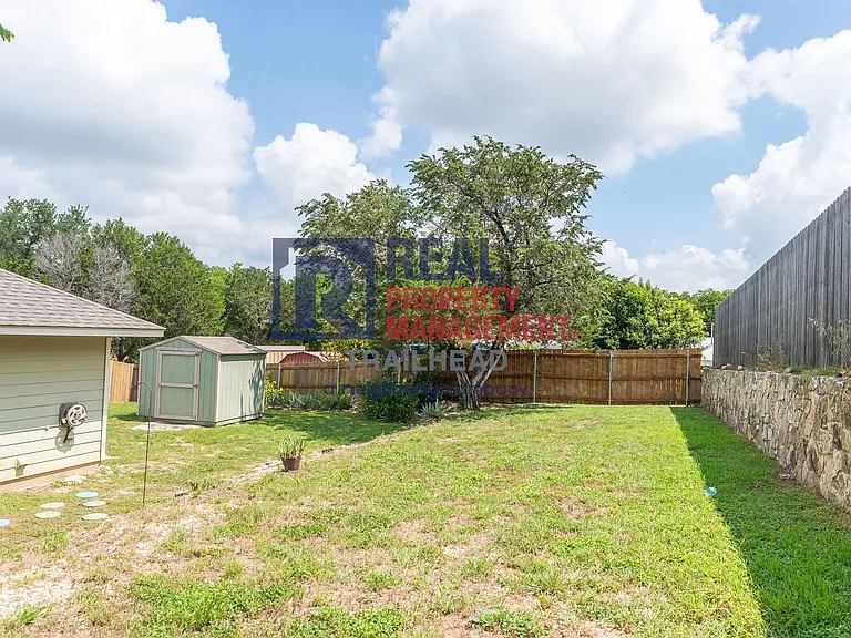 703 Bryan St — Photo 29