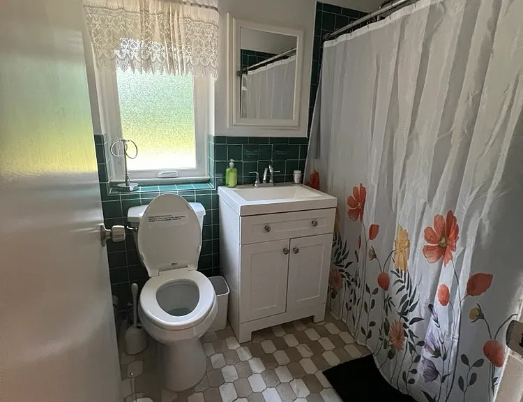33 Valley Dr — Photo 5