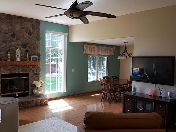 4th image of 1141 W Buckingham Dr