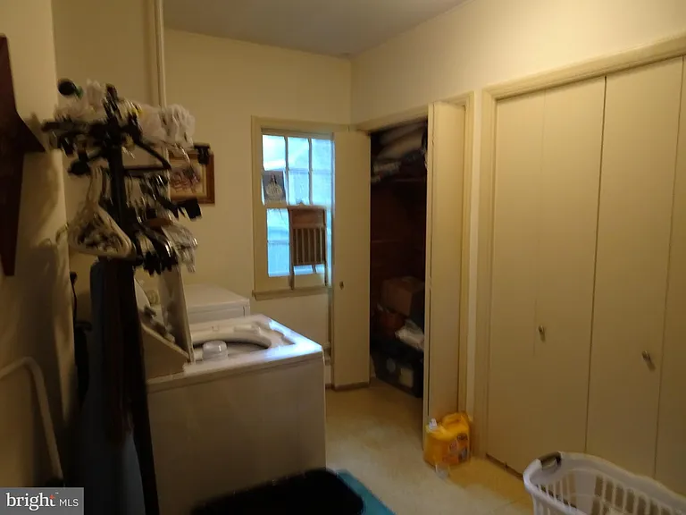 411 Delaware St #A — Photo 10
