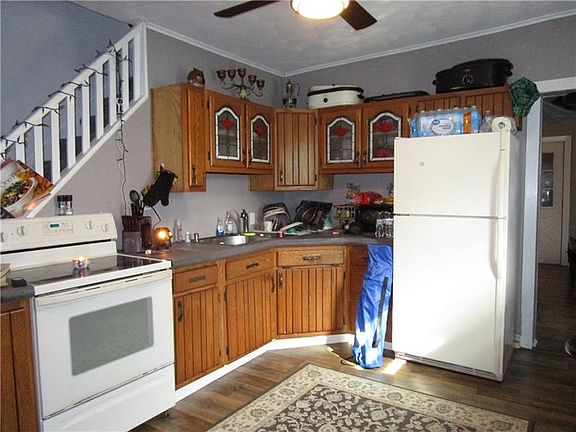 2nd image of 309 Klondike Dr