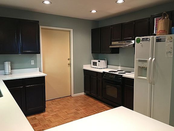3rd image of 12244 NE 100th St