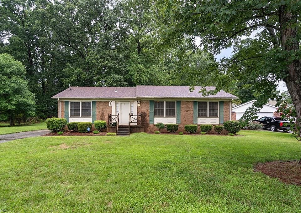 1st image of 1433 Old Hickory Dr