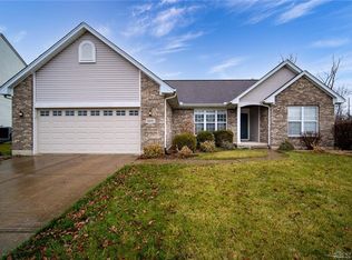 2221 Ferndown Dr, Miamisburg, OH 45342