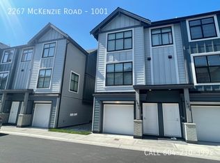 2267 McKenzie Rd #1001, Abbotsford, BC V2S 4A1