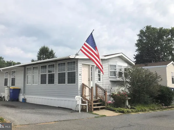 84 Willow Dr, Ephrata, PA 17522