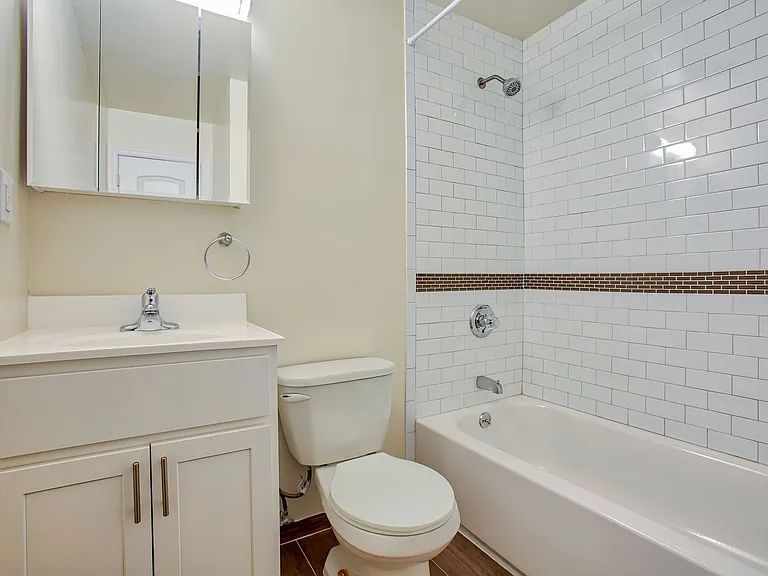 SDK Lodi Apartments — Photo 27